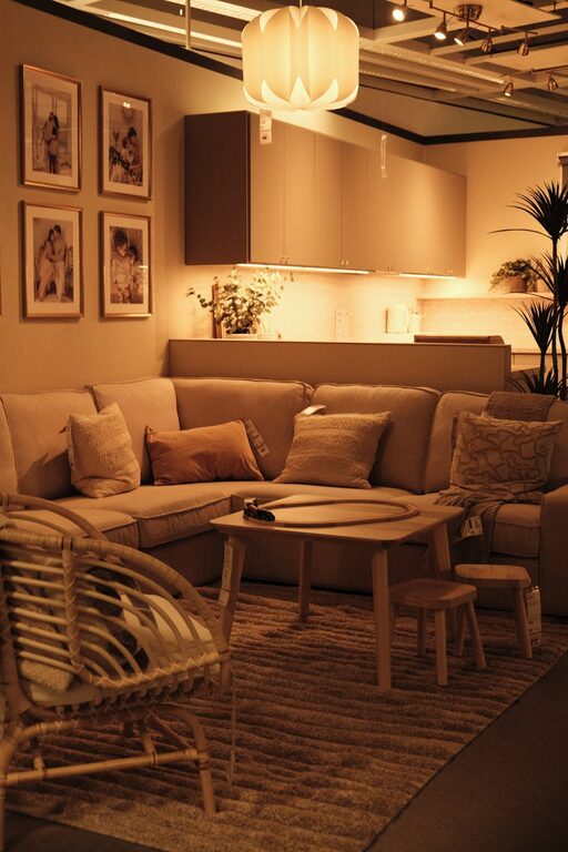 Tips for Creating a Cozy and Inviting Living Room Space